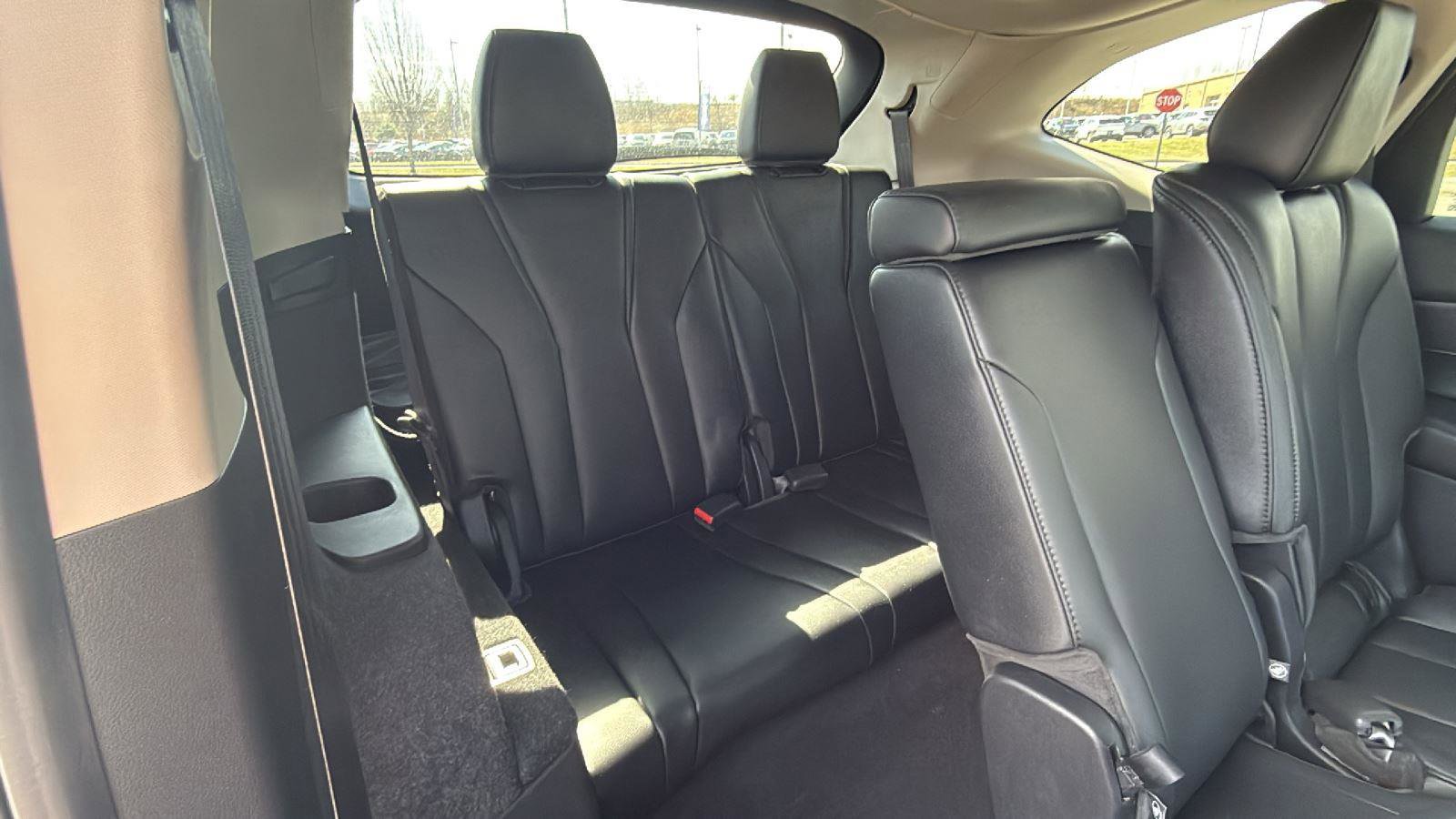Used 2023 Acura MDX SH-AWD image 19