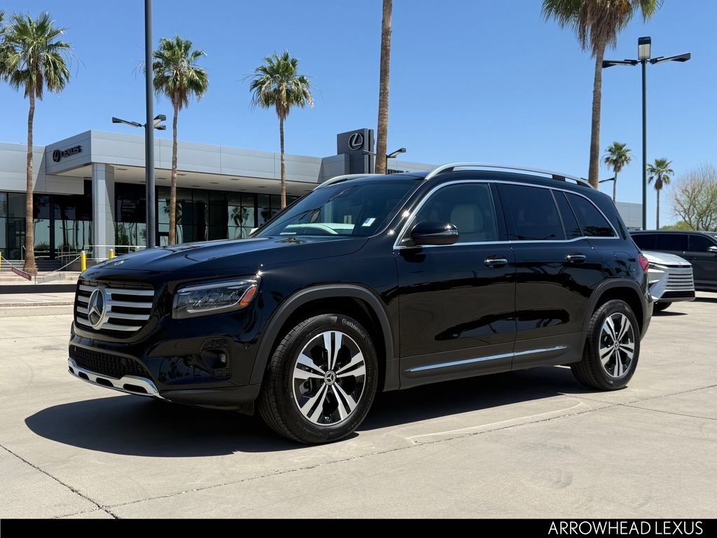 Used 2025 Mercedes-Benz GLB 250 image 2