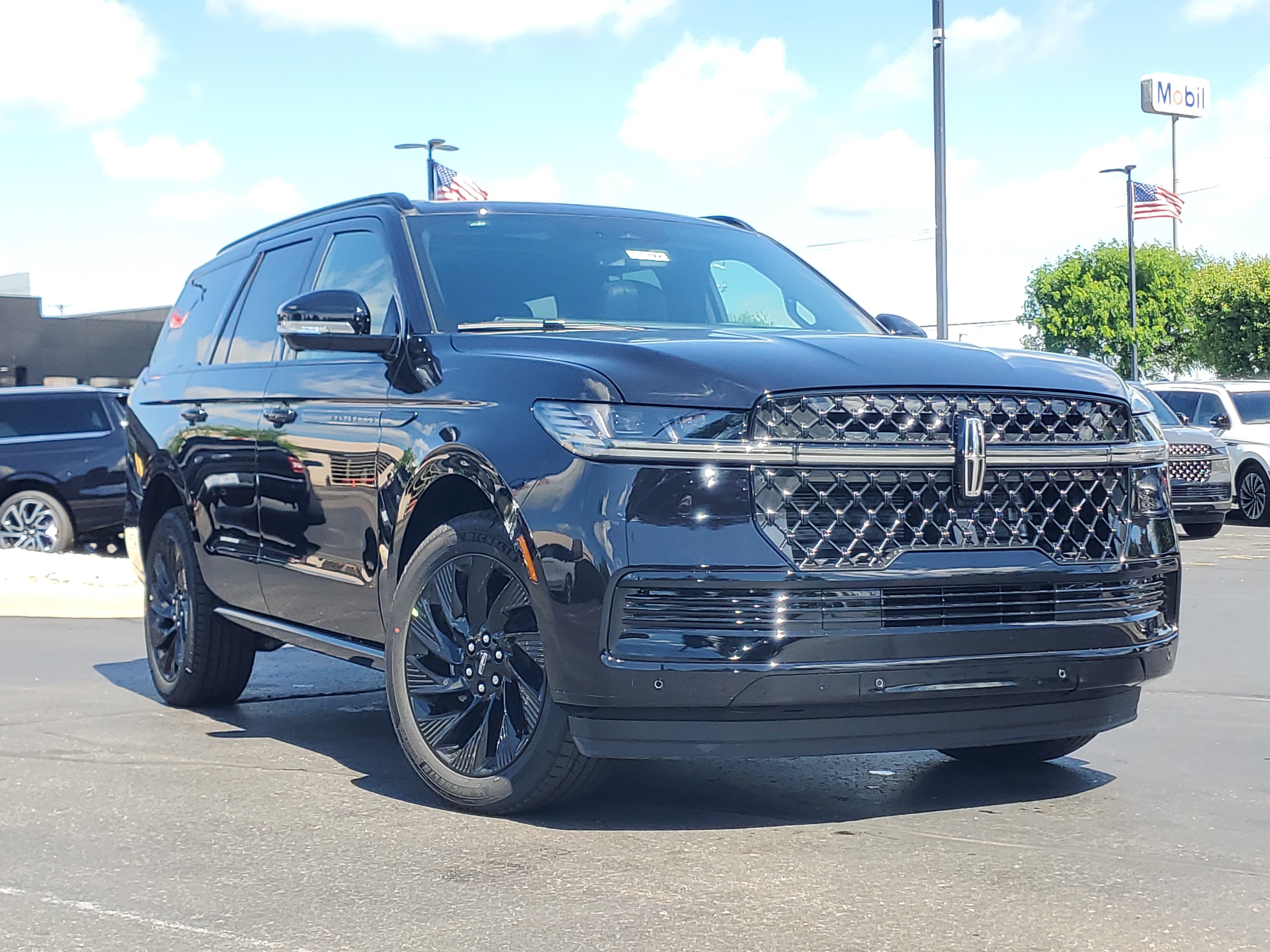 New 2026 Lincoln Navigator Reserve w/ Jet Appearance Package AWD/4WD 360° Tour