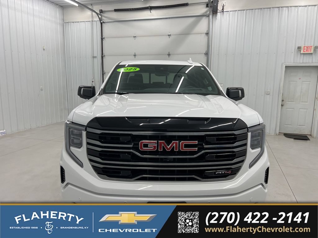 Used 2025 GMC Sierra 1500 AT4 w/ Technology Package AWD/4WD image 7