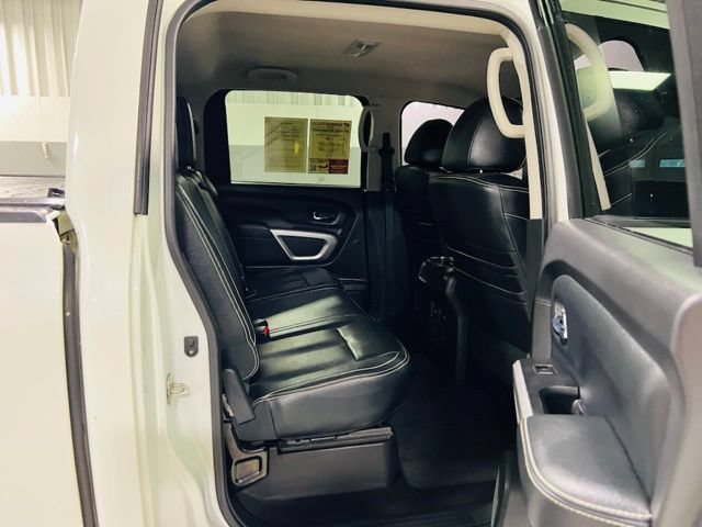 Used 2018 Nissan Titan PRO-4X w/ Pro-4x Convenience Package AWD/4WD image 29
