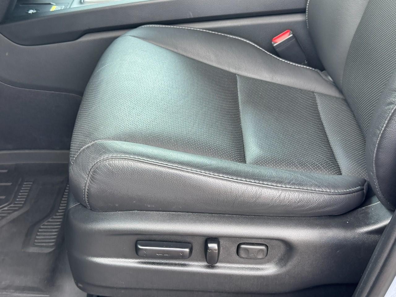 Certified 2024 Honda Passport EX-L image 18