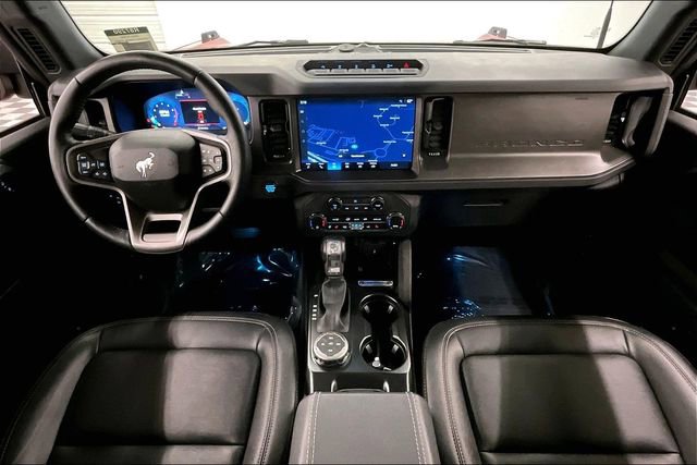 Used 2025 Ford Bronco Badlands AWD/4WD image 17