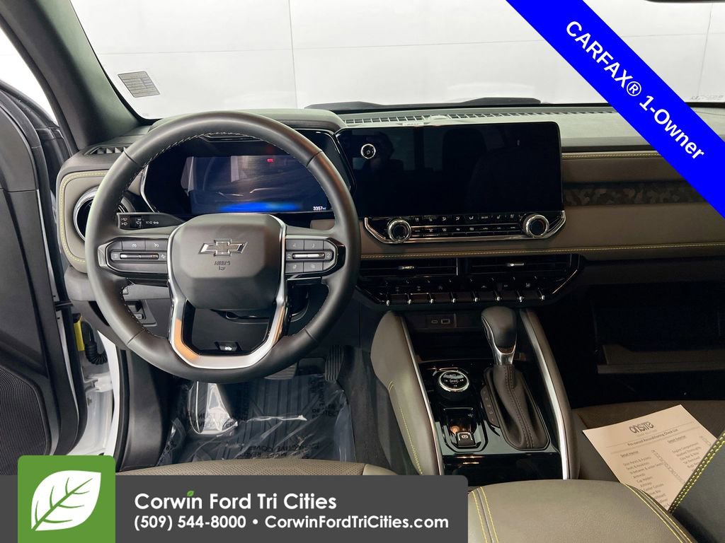 Used 2025 Chevrolet Colorado ZR2 w/ Technology Package AWD/4WD image 27
