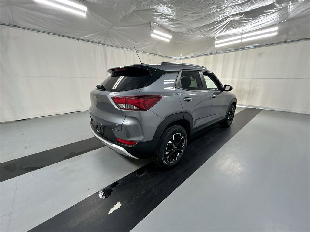 Used 2021 Chevrolet TrailBlazer LT w/ Convenience Package image 2