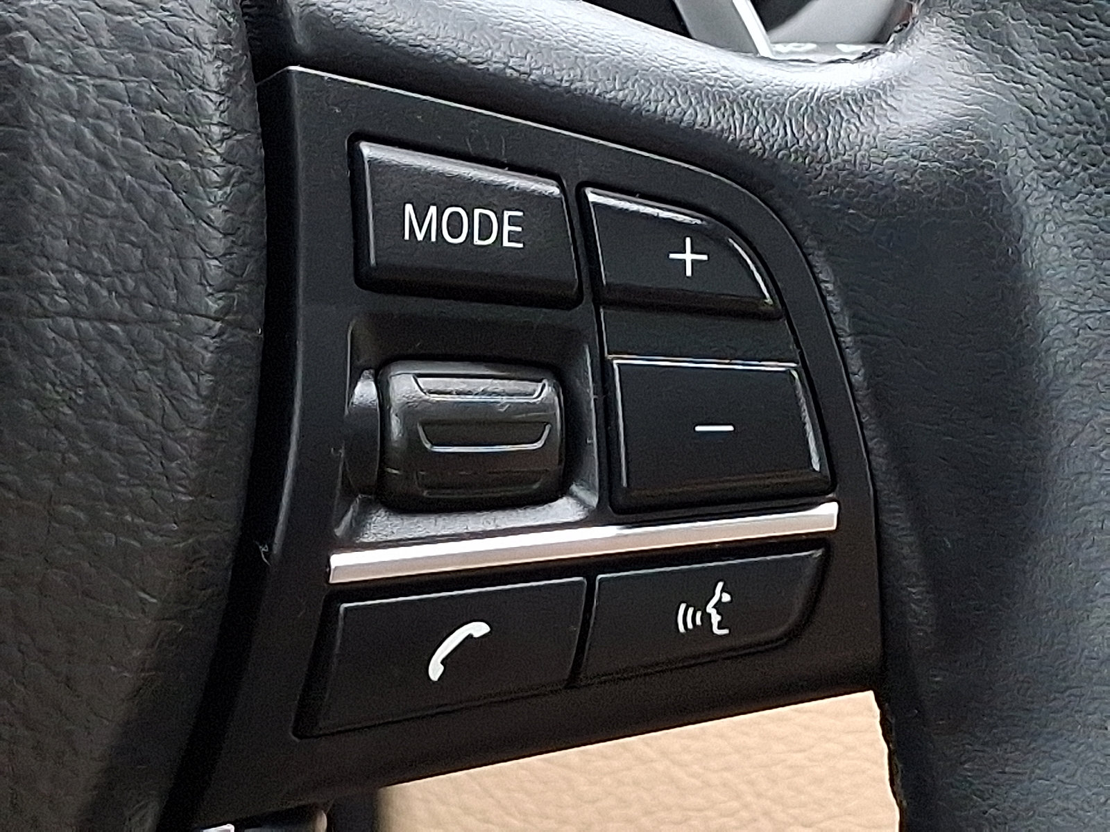 Used 2015 BMW 550i xDrive Sedan AWD/4WD image 23