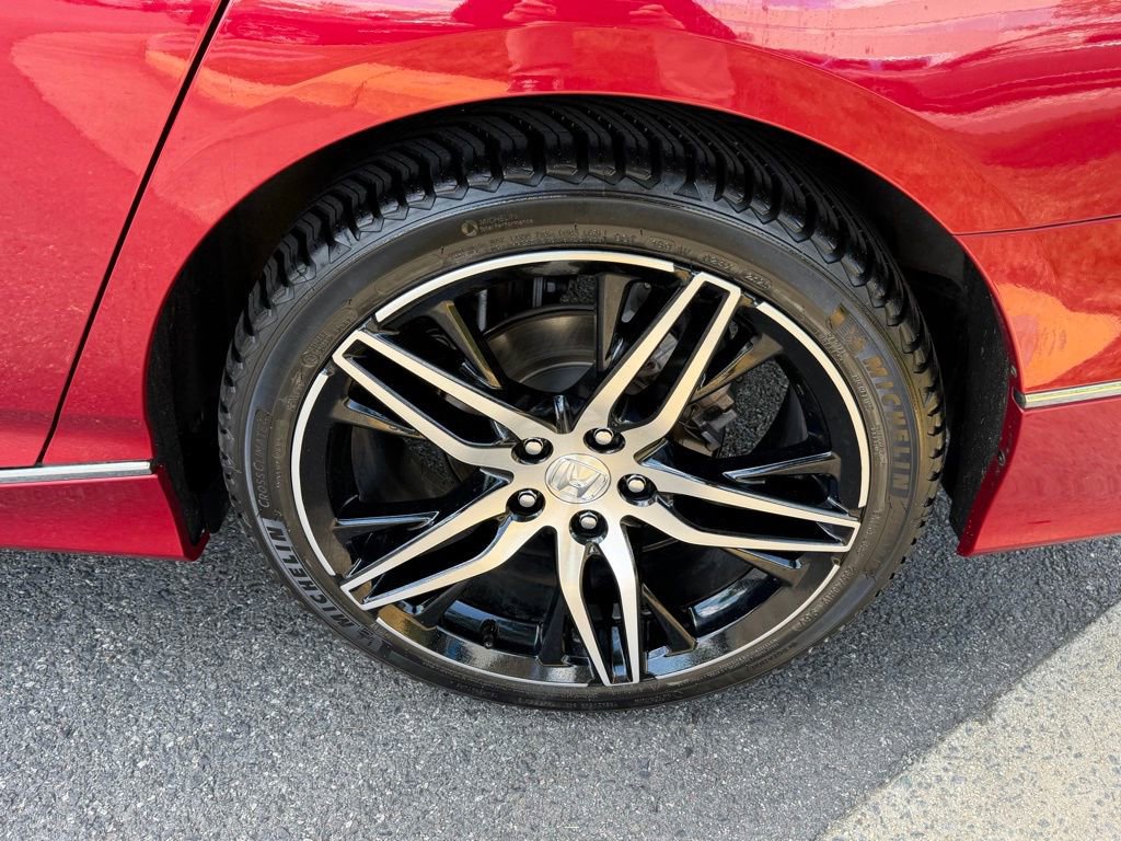Used 2022 Honda Accord Touring image 12