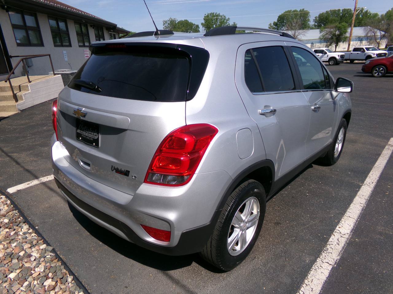 Used 2019 Chevrolet Trax LT w/ LT Convenience Package AWD/4WD image 3