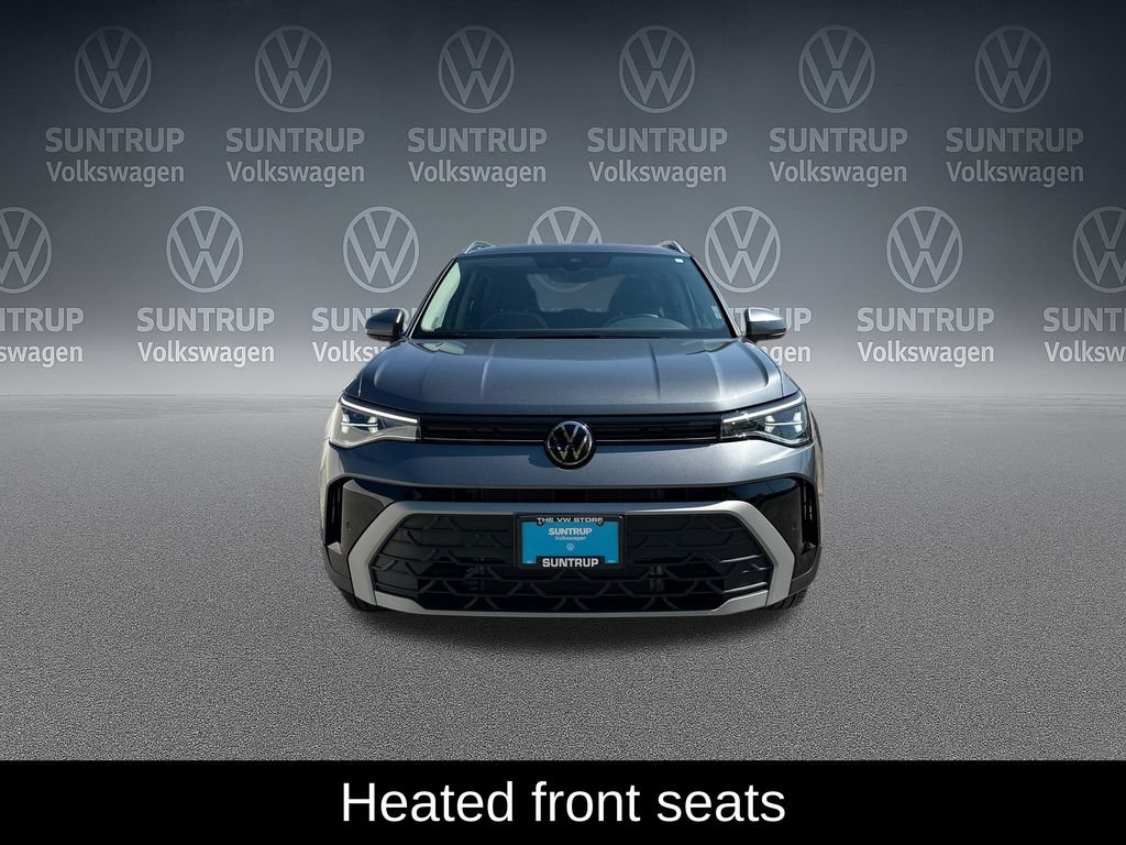 Used 2025 Volkswagen Taos SE FWD image 10