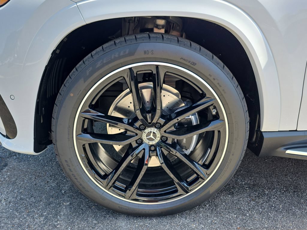 New 2026 Mercedes-Benz GLS 450 4MATIC image 9