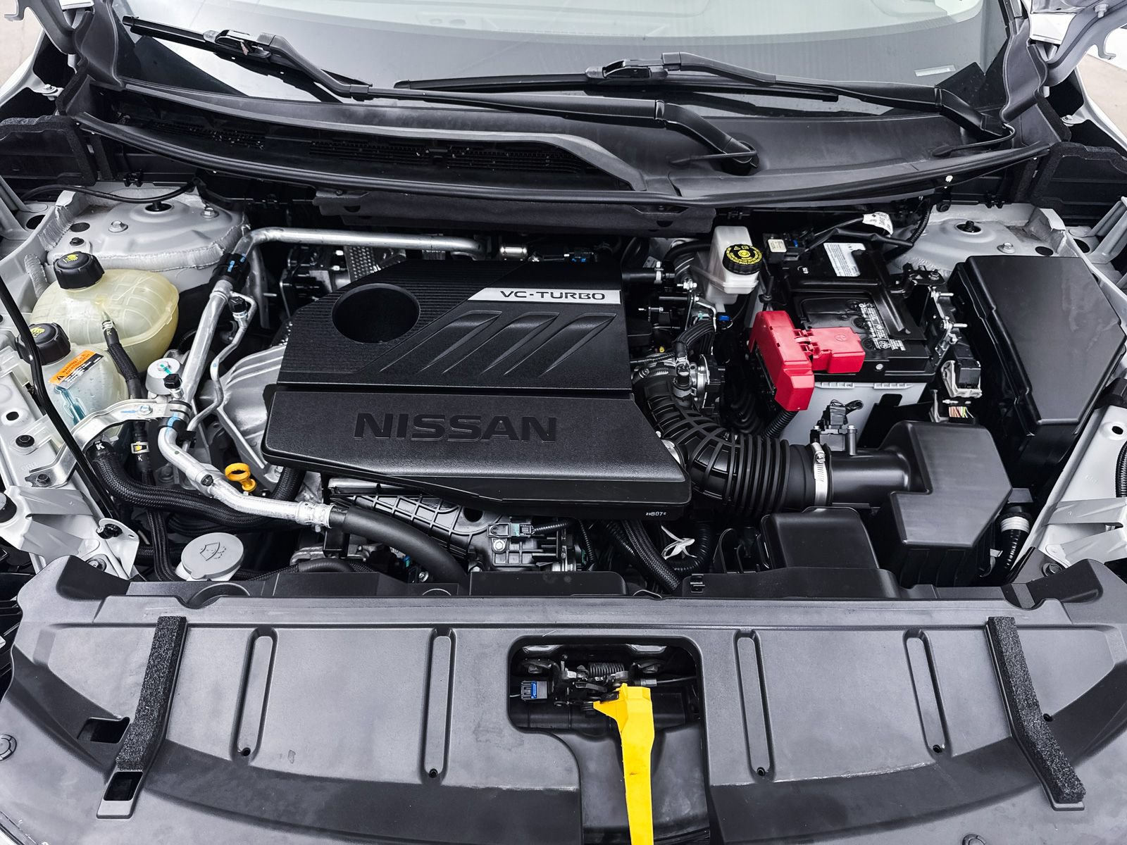 Used 2022 Nissan Rogue SV FWD image 9