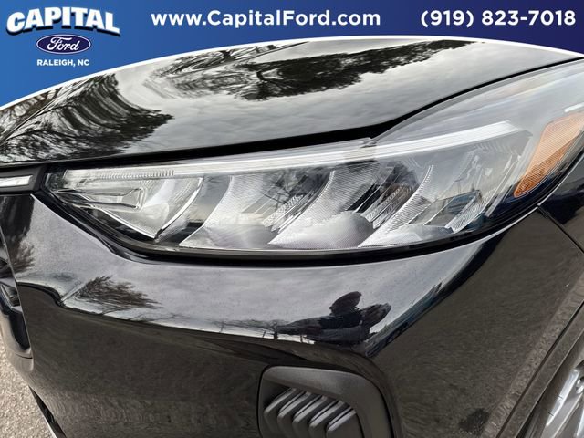 Certified 2024 Ford Escape ST-Line w/ Tech Pack #1 image 11