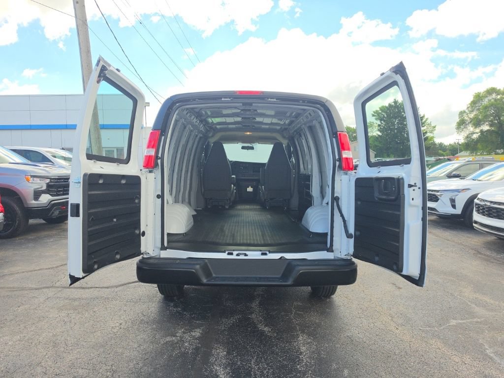 New 2026 Chevrolet Express 2500 w/ Driver Convenience Package RWD image 8