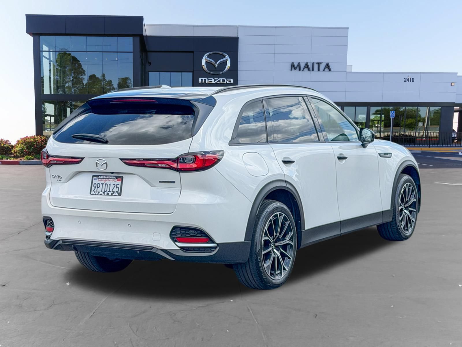Used 2025 MAZDA CX-70 Plug-In Hybrid w/ Premium Pkg AWD/4WD image 4