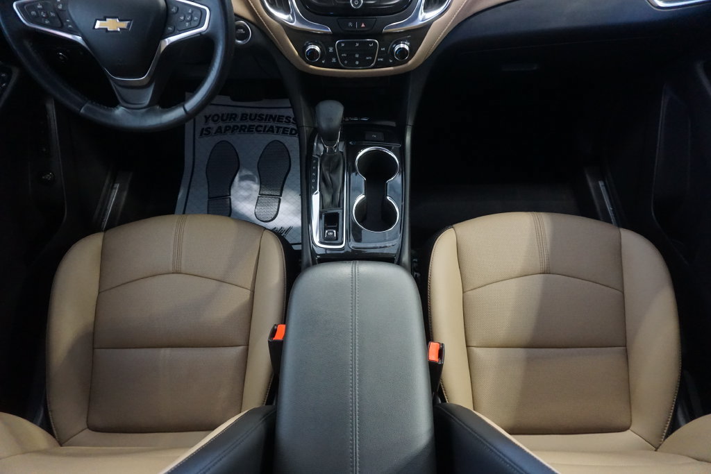 Used 2022 Chevrolet Equinox Premier AWD/4WD image 32