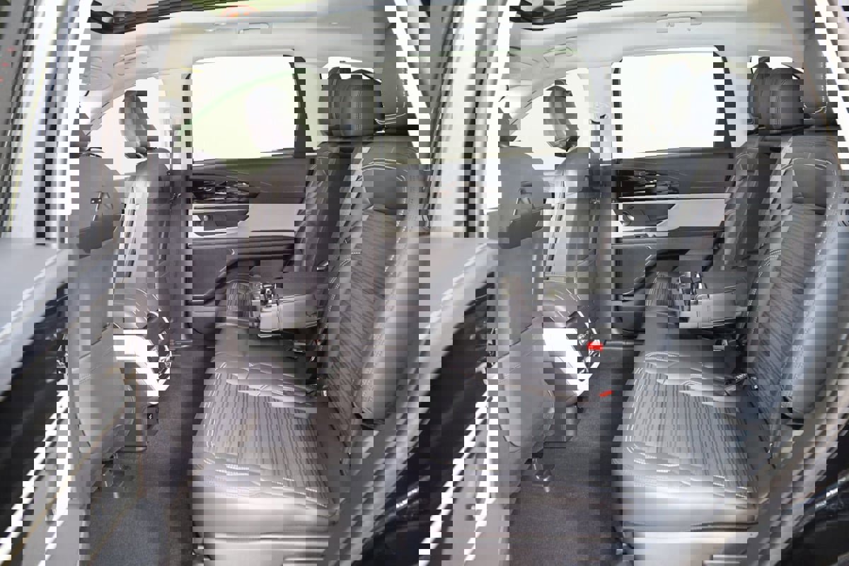 Used 2025 Lincoln Nautilus Reserve AWD/4WD image 61