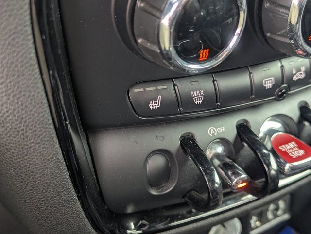 Used 2016 MINI Cooper Clubman image 17