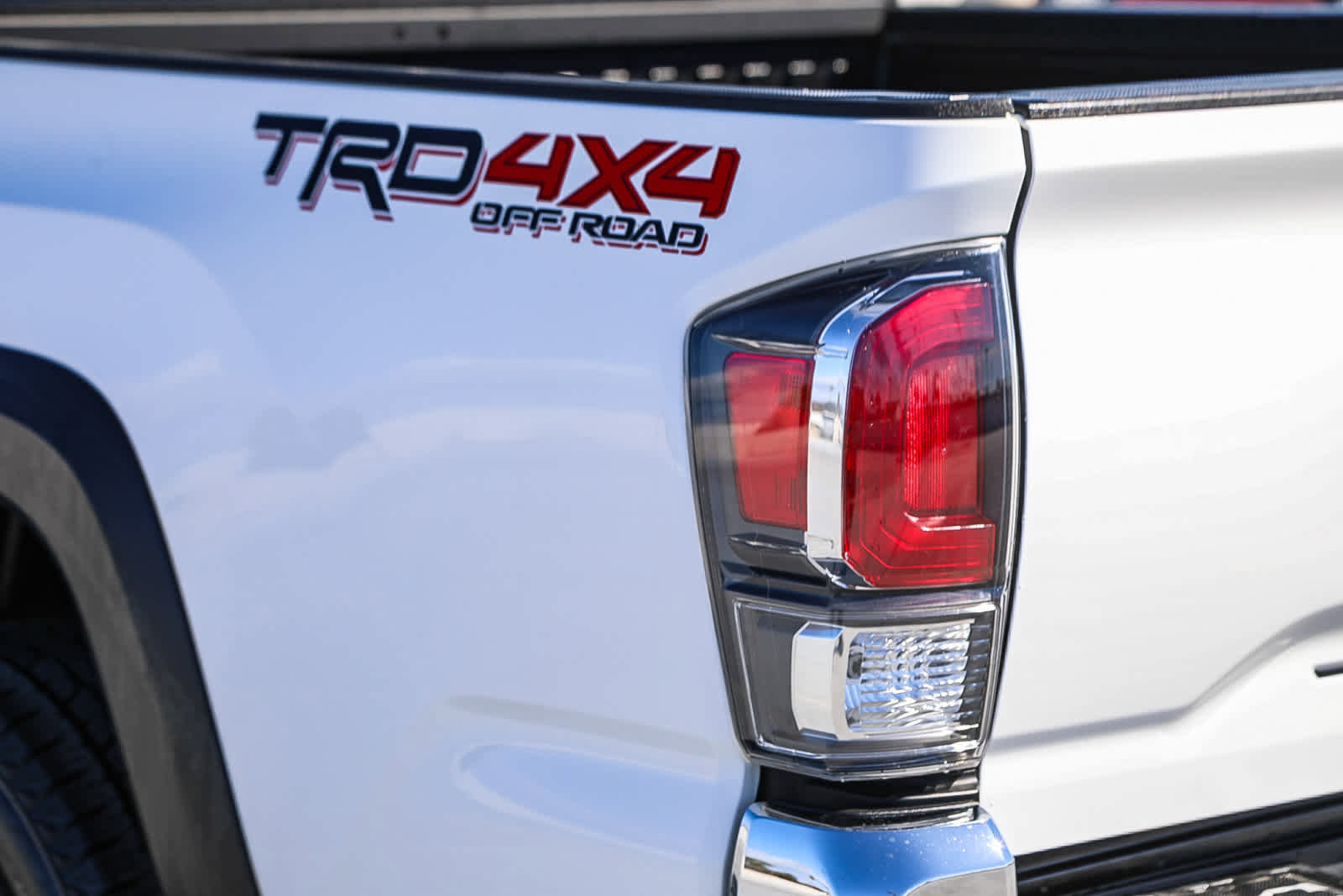 Certified 2023 Toyota Tacoma TRD Off-Road w/ Black Out Package (TMS) image 10