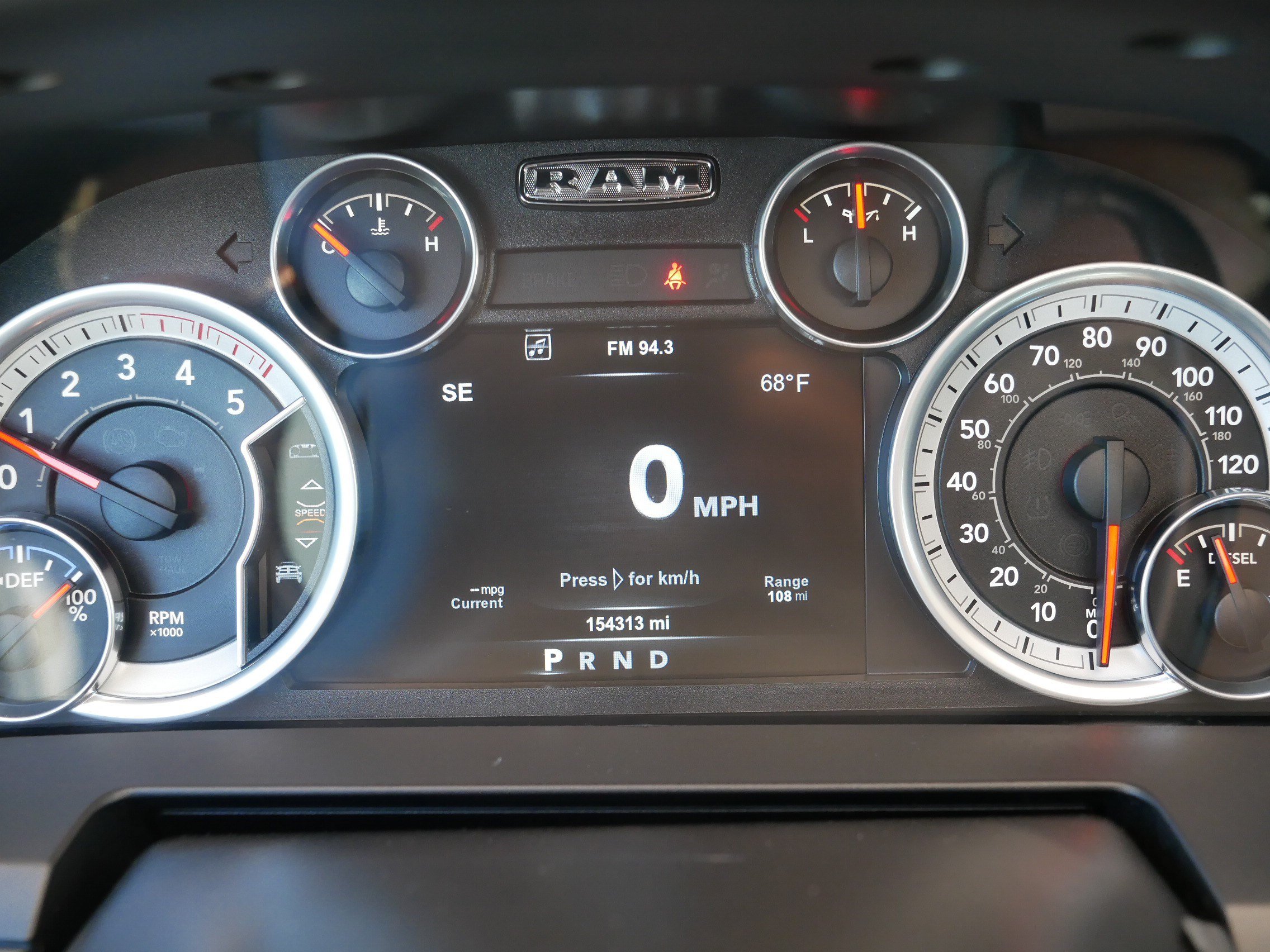 Used 2015 RAM 2500 Laramie AWD/4WD image 21