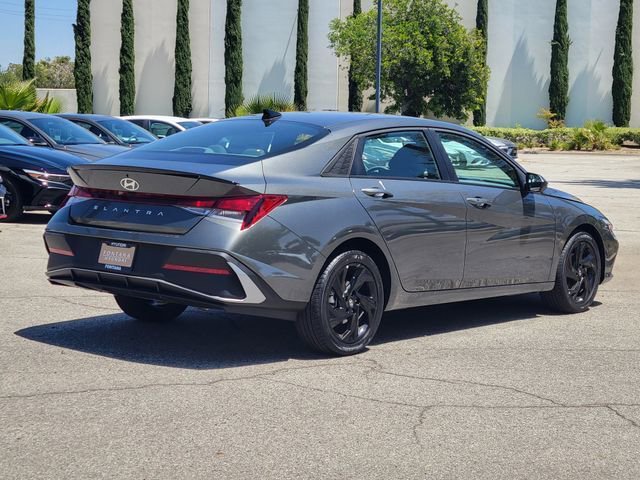 New 2026 Hyundai Elantra Sport FWD image 4