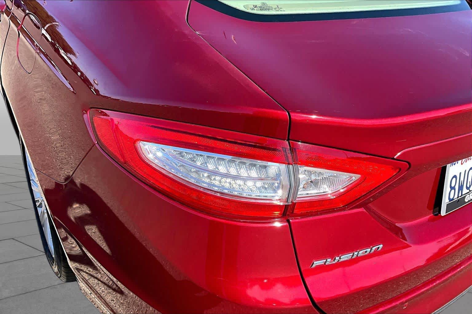 Used 2015 Ford Fusion SE w/ Equipment Group 502A FWD image 28