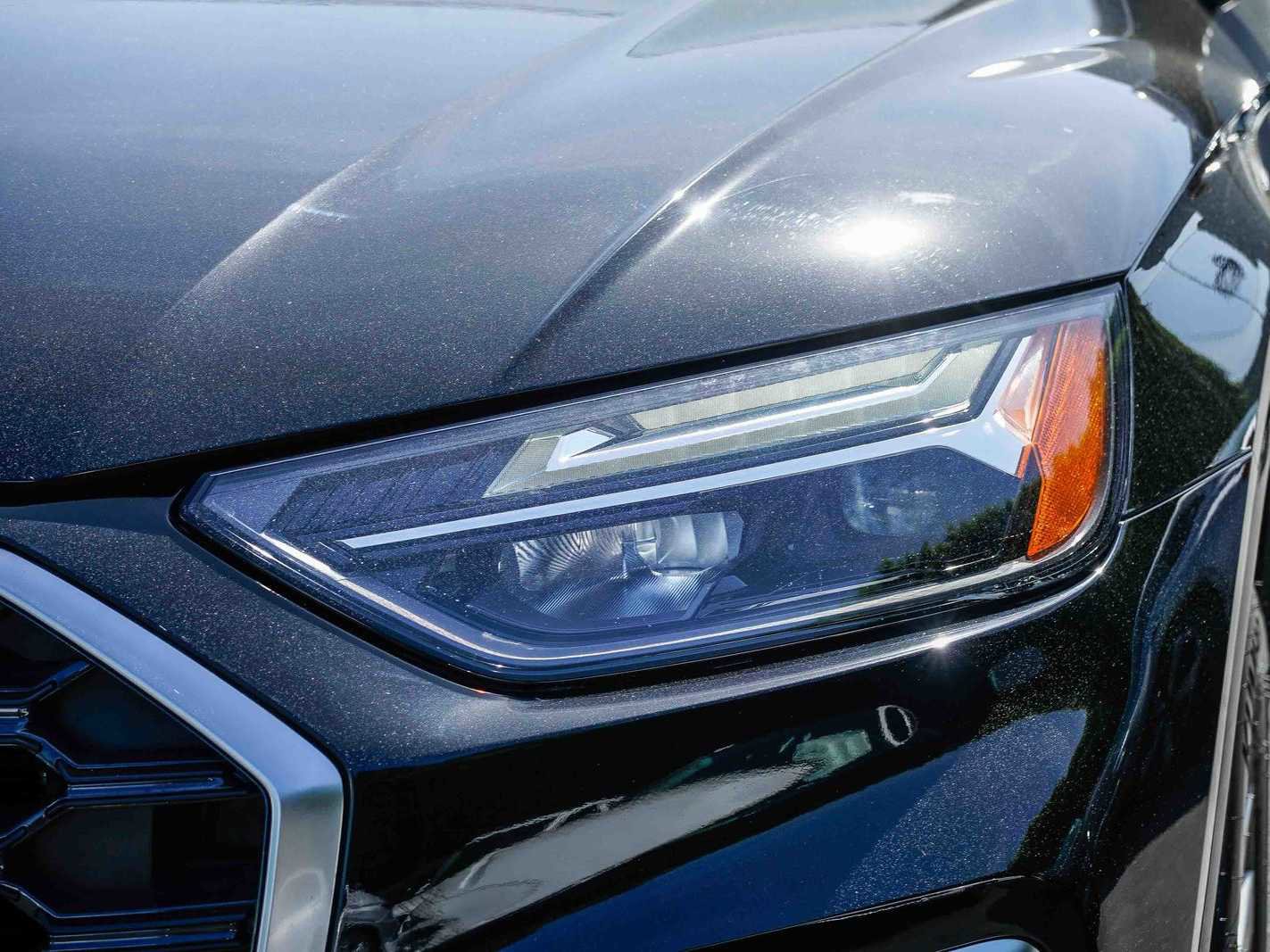 Used 2023 Audi Q5 2.0T Premium w/ Convenience Package image 7