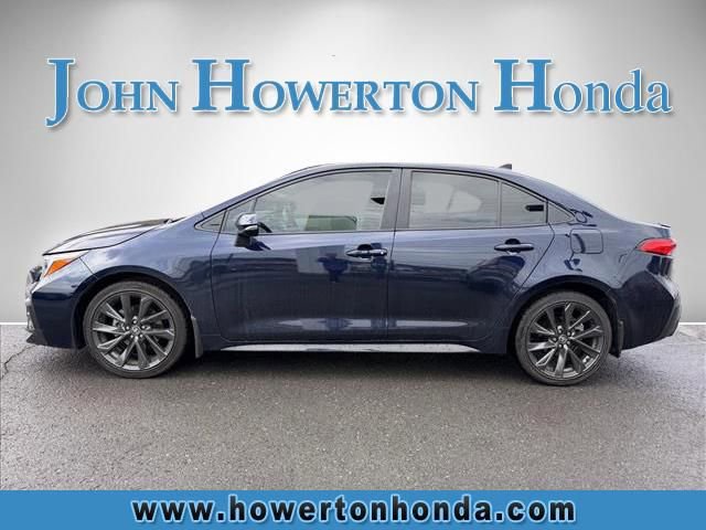 Used 2025 Toyota Corolla SE FWD image 3
