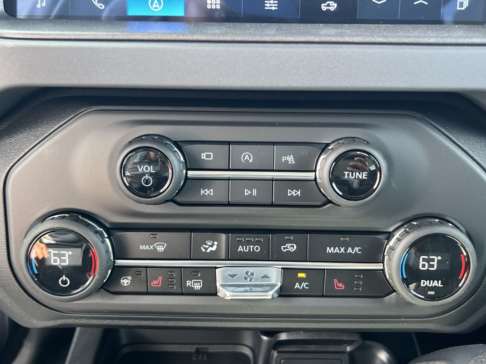 New 2025 Ford Bronco Badlands AWD/4WD image 45
