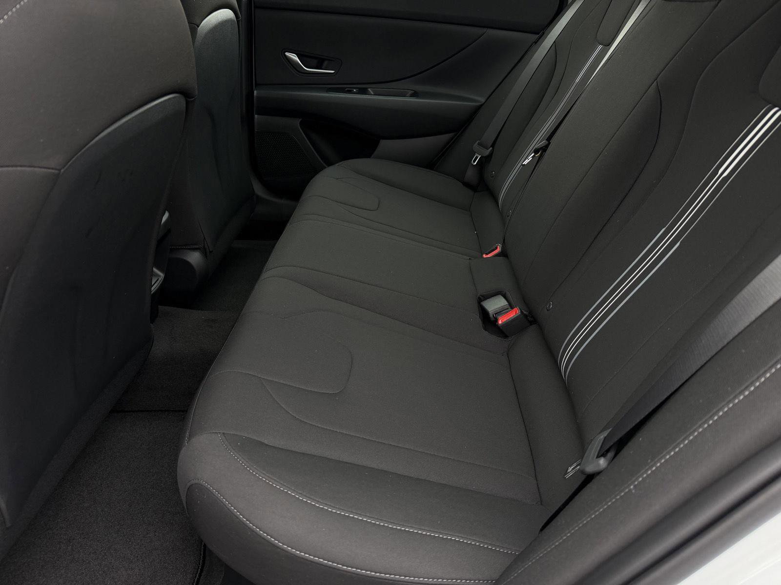 New 2026 Hyundai Elantra Blue image 8