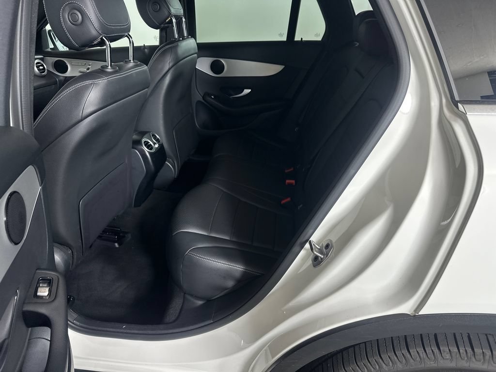 Used 2022 Mercedes-Benz GLC 300 image 23