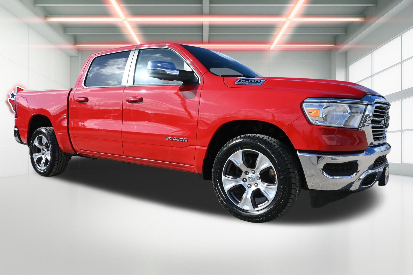 Used 2024 RAM 1500 Laramie RWD image 4