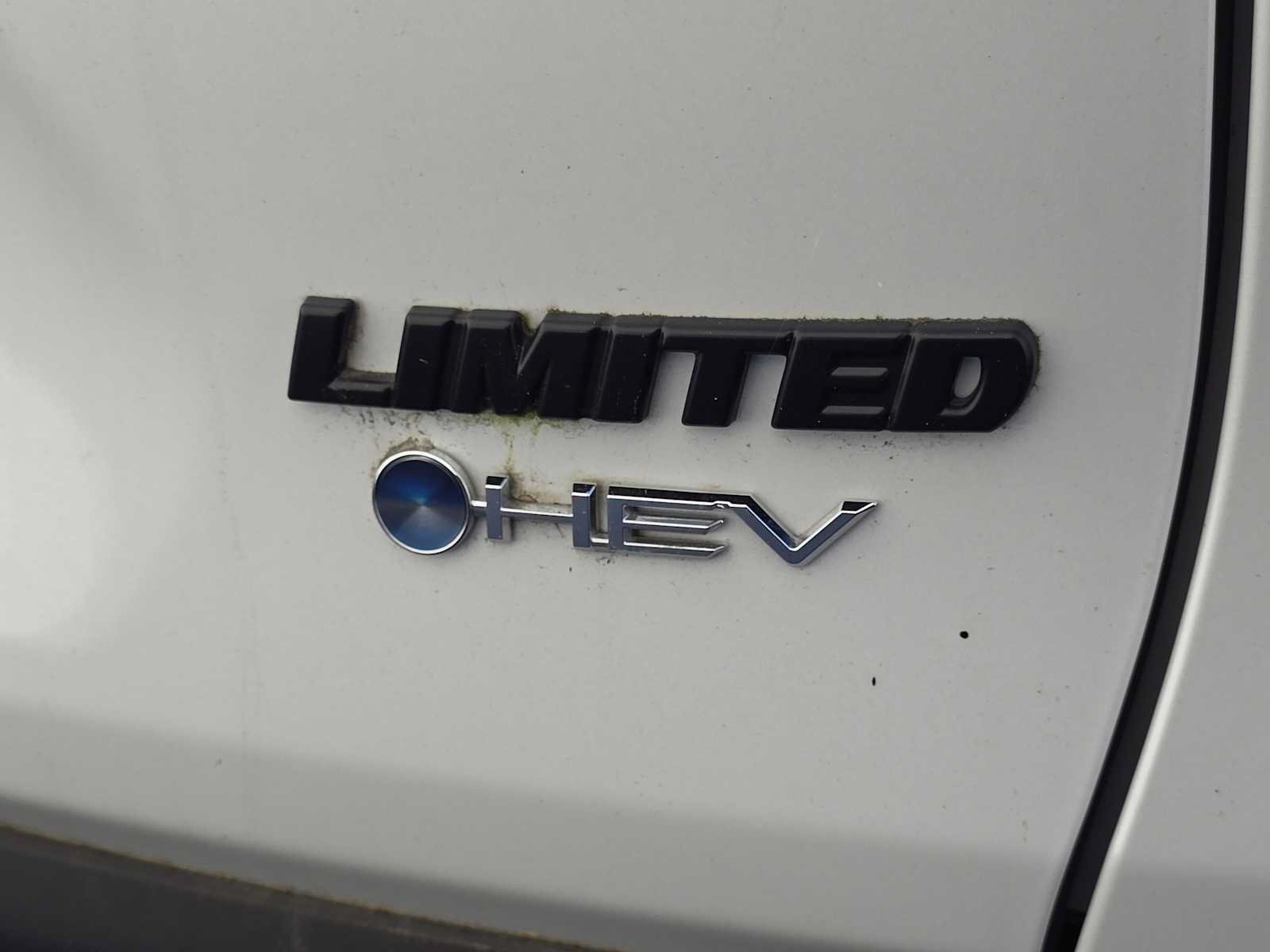 Used 2025 Toyota RAV4 Limited w/ Advanced Technology Package AWD/4WD image 5