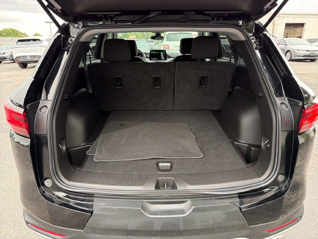 Used 2025 Chevrolet Blazer LT FWD image 28