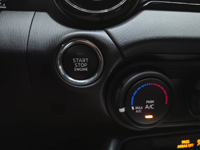 Used 2019 MAZDA MX-5 Miata Club RWD image 21
