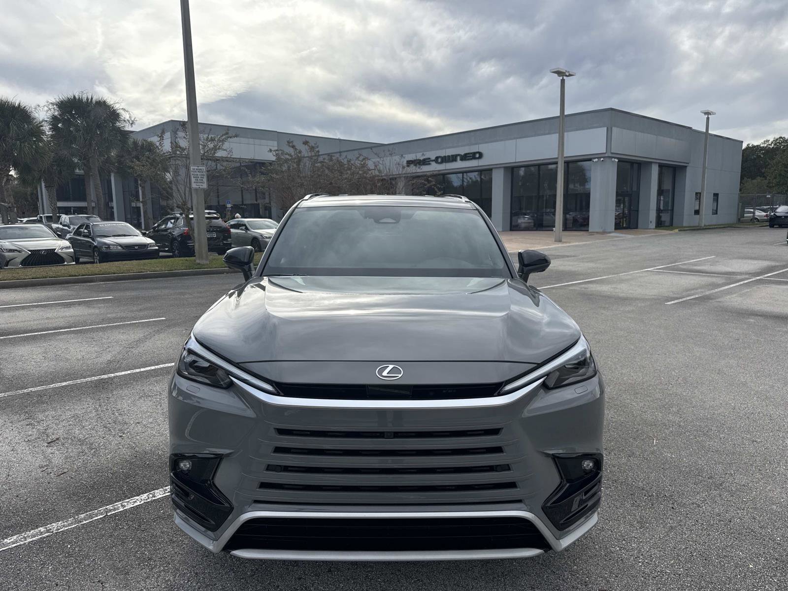 New 2026 Lexus TX 500h AWD image 2