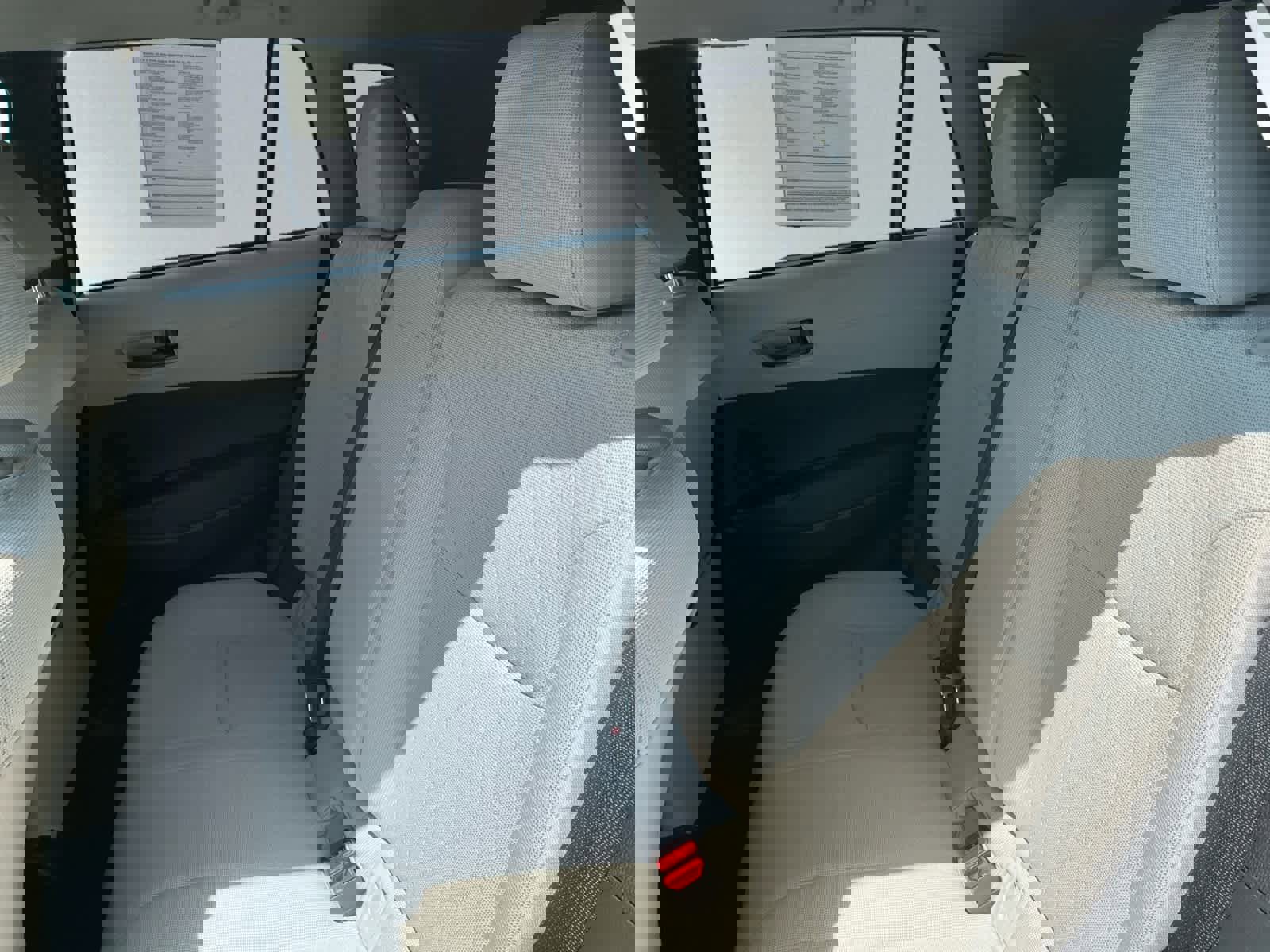 Used 2022 Toyota Corolla Cross LE image 17