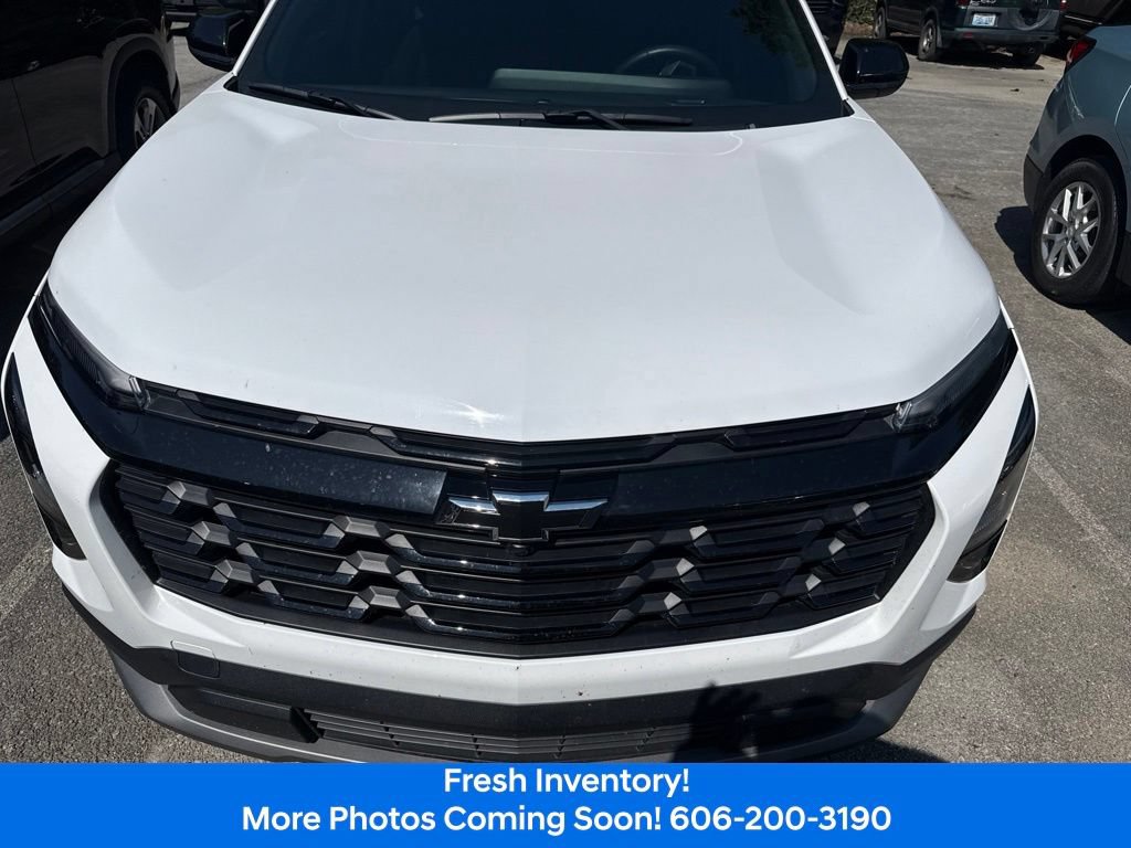 Used 2026 Chevrolet Equinox LT w/ Convenience Package II AWD/4WD image 2