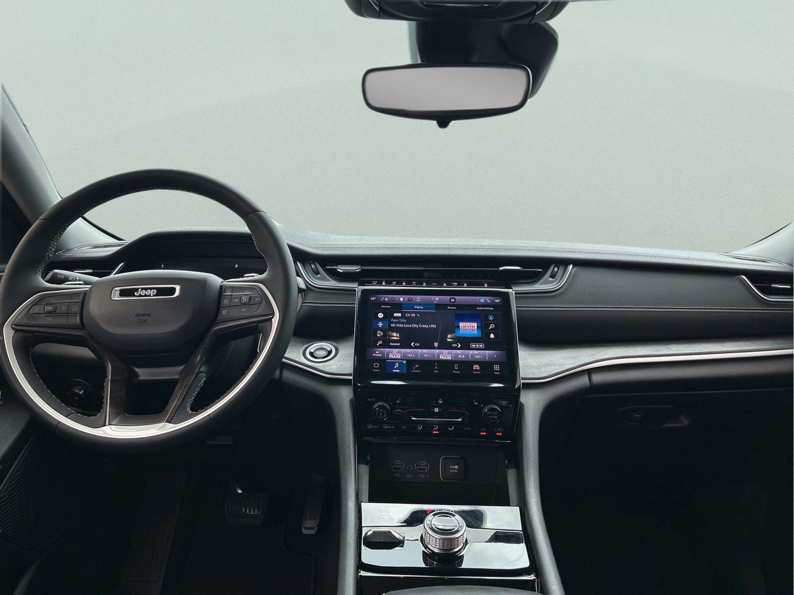 Certified 2023 Jeep Grand Cherokee Limited image 13