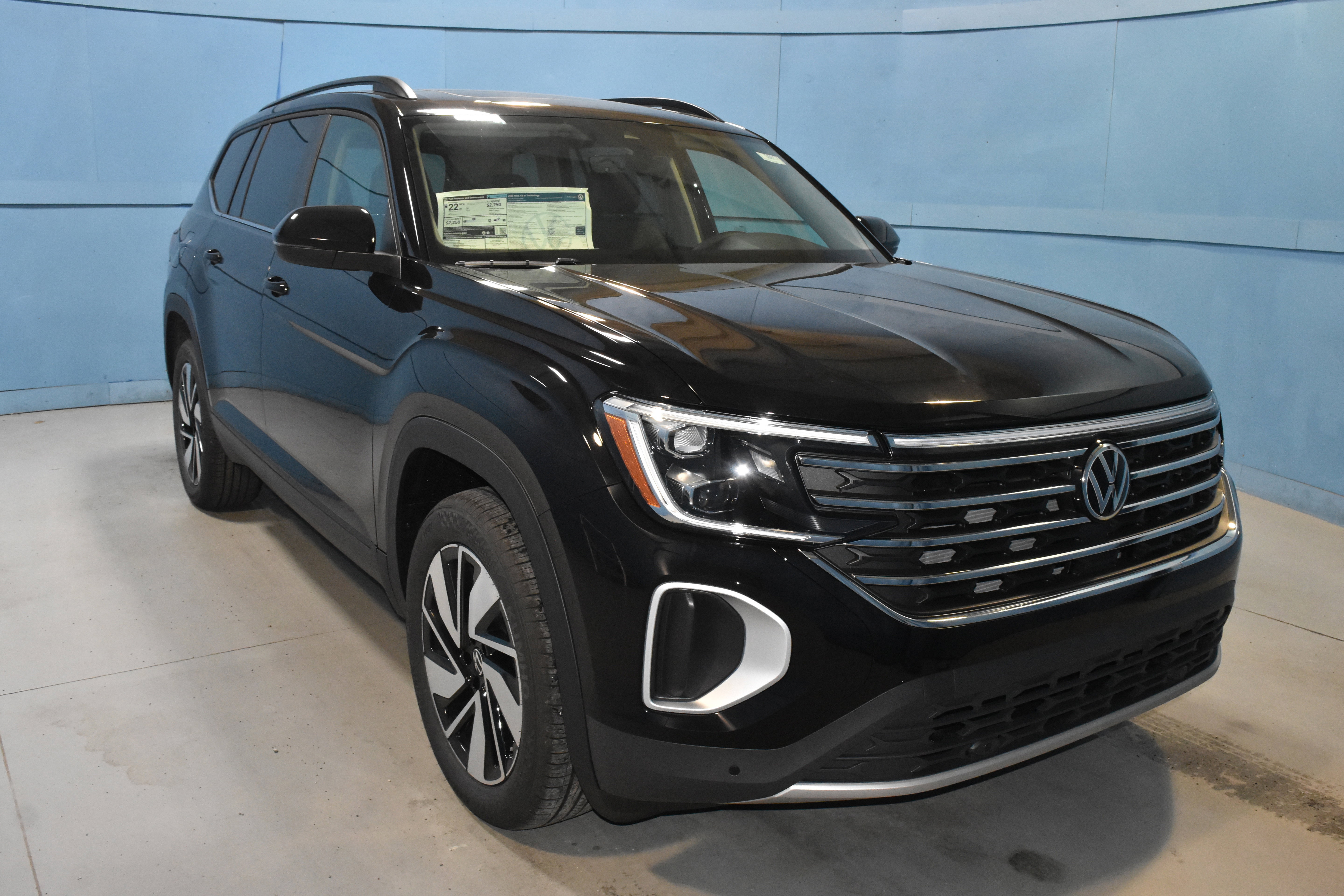 New 2026 Volkswagen Atlas SE AWD/4WD image 1
