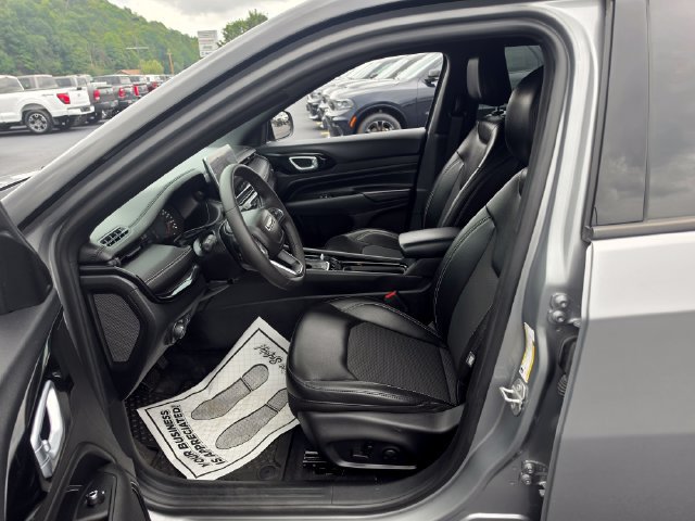 Used 2023 Jeep Compass Latitude w/ Convenience Group AWD/4WD image 15
