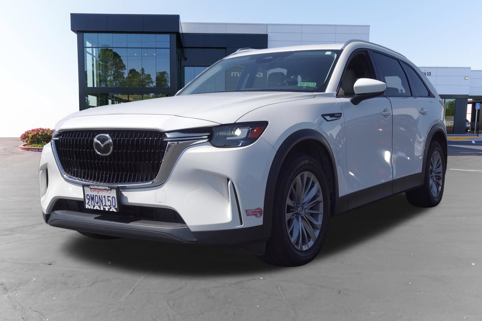Certified 2024 MAZDA CX-90 Plug-In Hybrid w/ Preferred AWD/4WD image 9