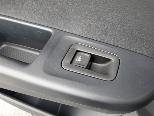 New 2026 Volkswagen Taos SE image 14