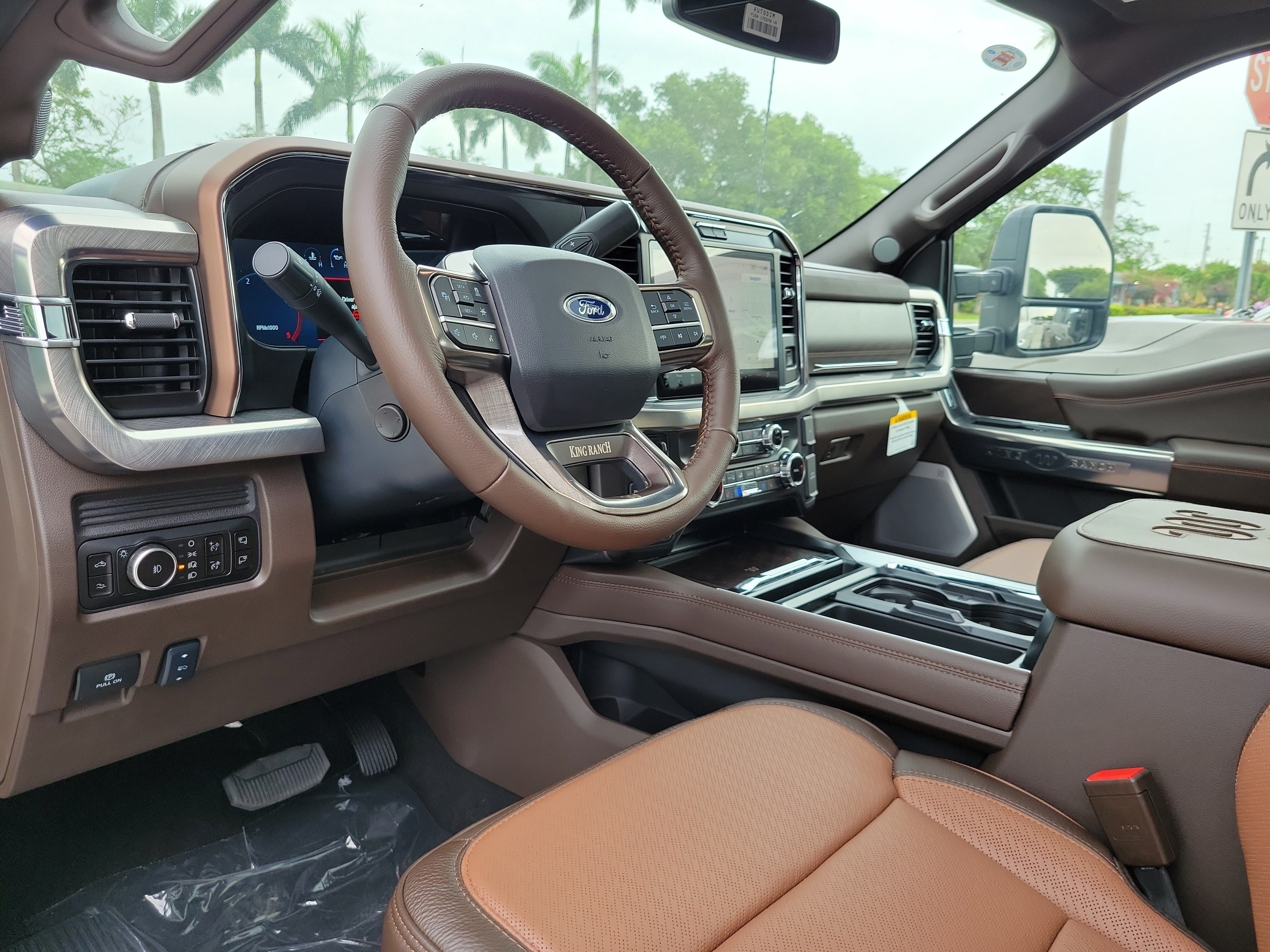 New 2026 Ford F350 King Ranch w/ FX4 Off-Road Package AWD/4WD image 8