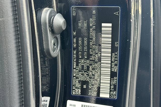 Used 2021 Toyota Sienna XSE FWD image 34