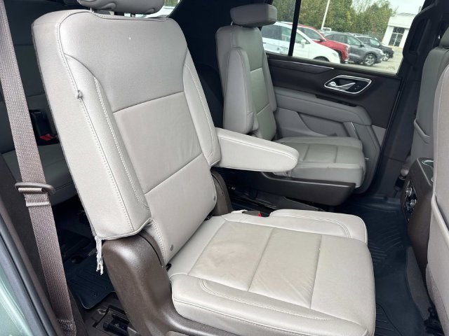 Used 2023 Chevrolet Tahoe LT w/ Luxury Package AWD/4WD image 19