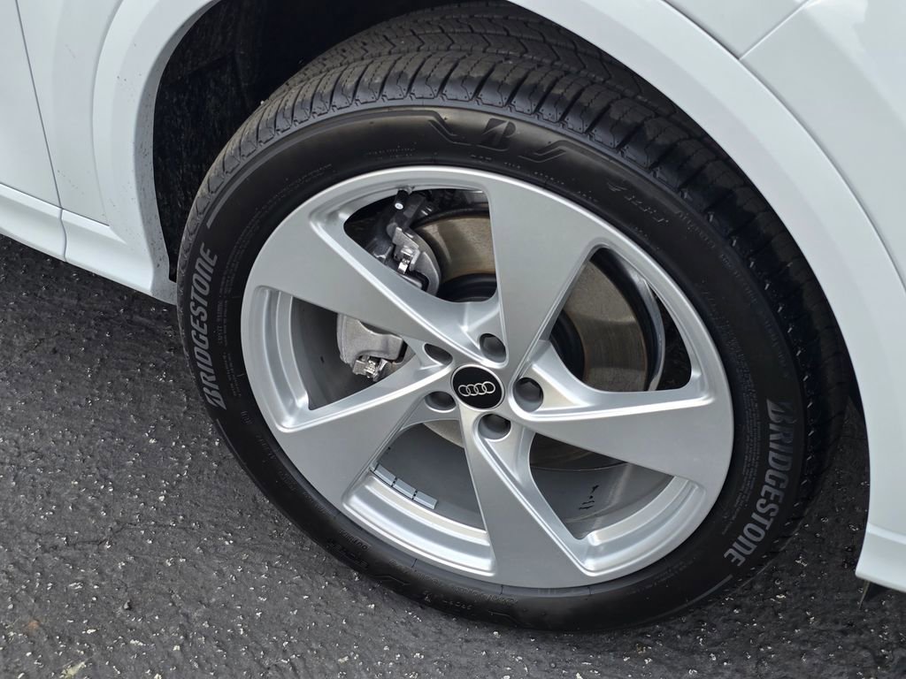 Used 2025 Audi Q5 Premium Plus AWD/4WD image 33