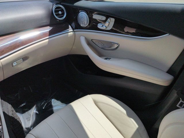 Used 2019 Mercedes-Benz E 300 image 16