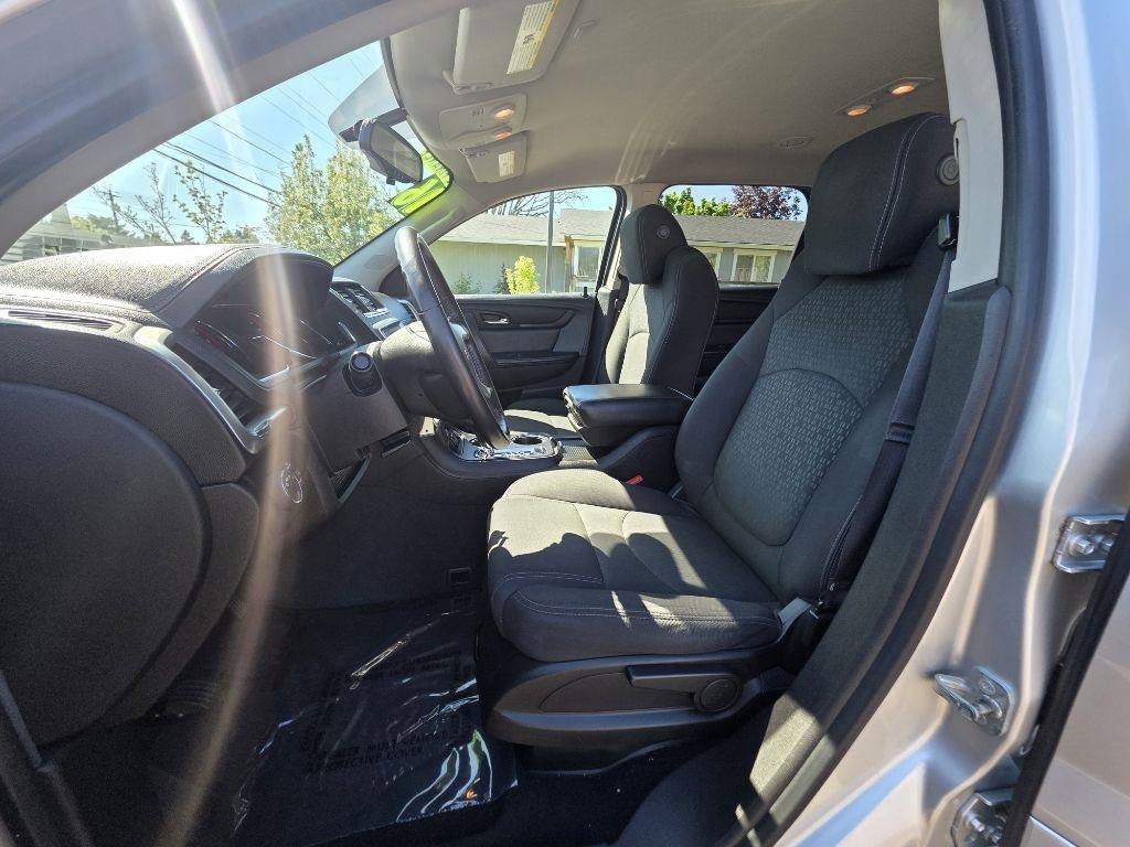 Used 2016 GMC Acadia SLE AWD/4WD image 14