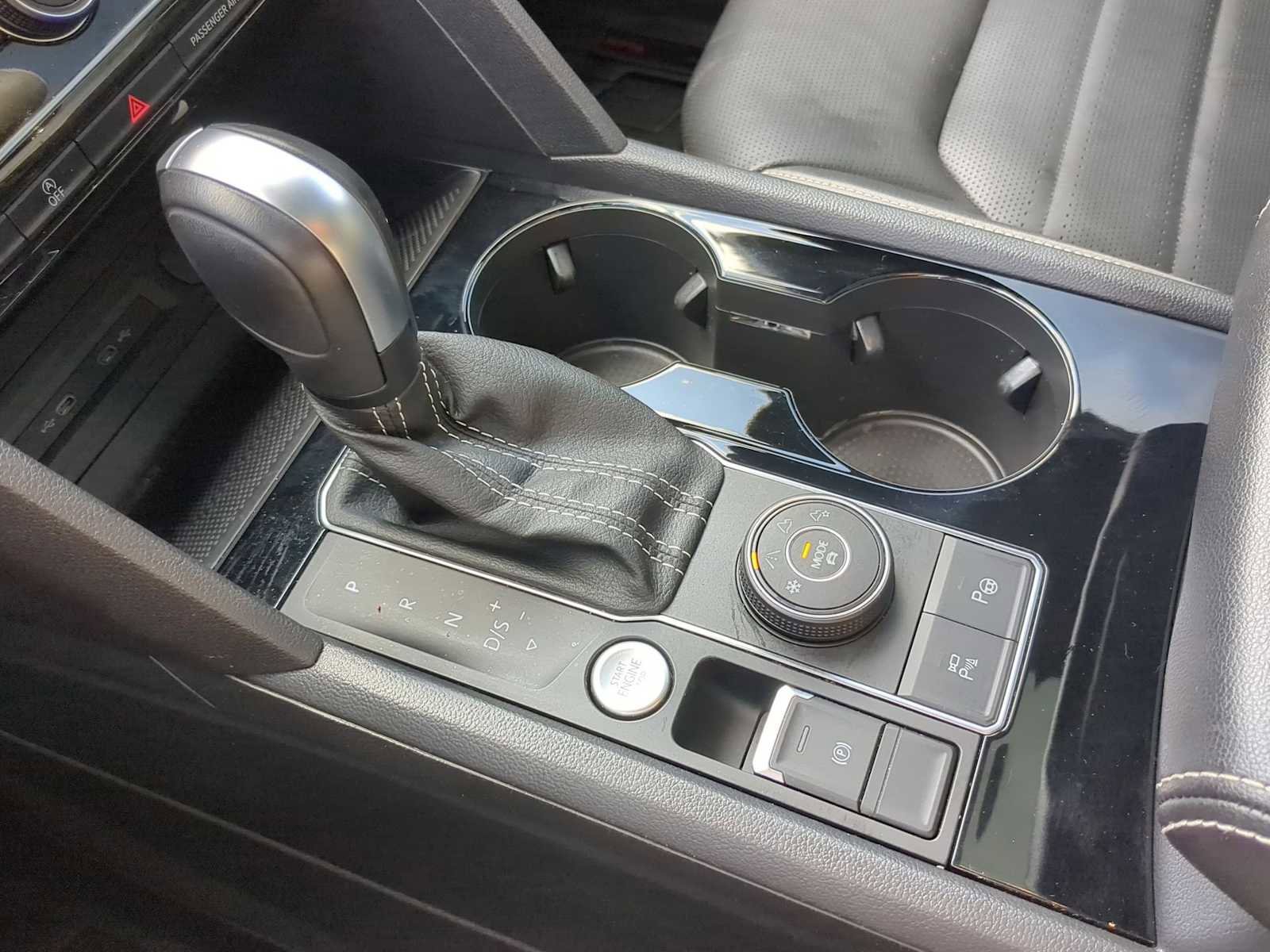 Used 2023 Volkswagen Atlas Cross Sport SEL Premium R-Line image 22