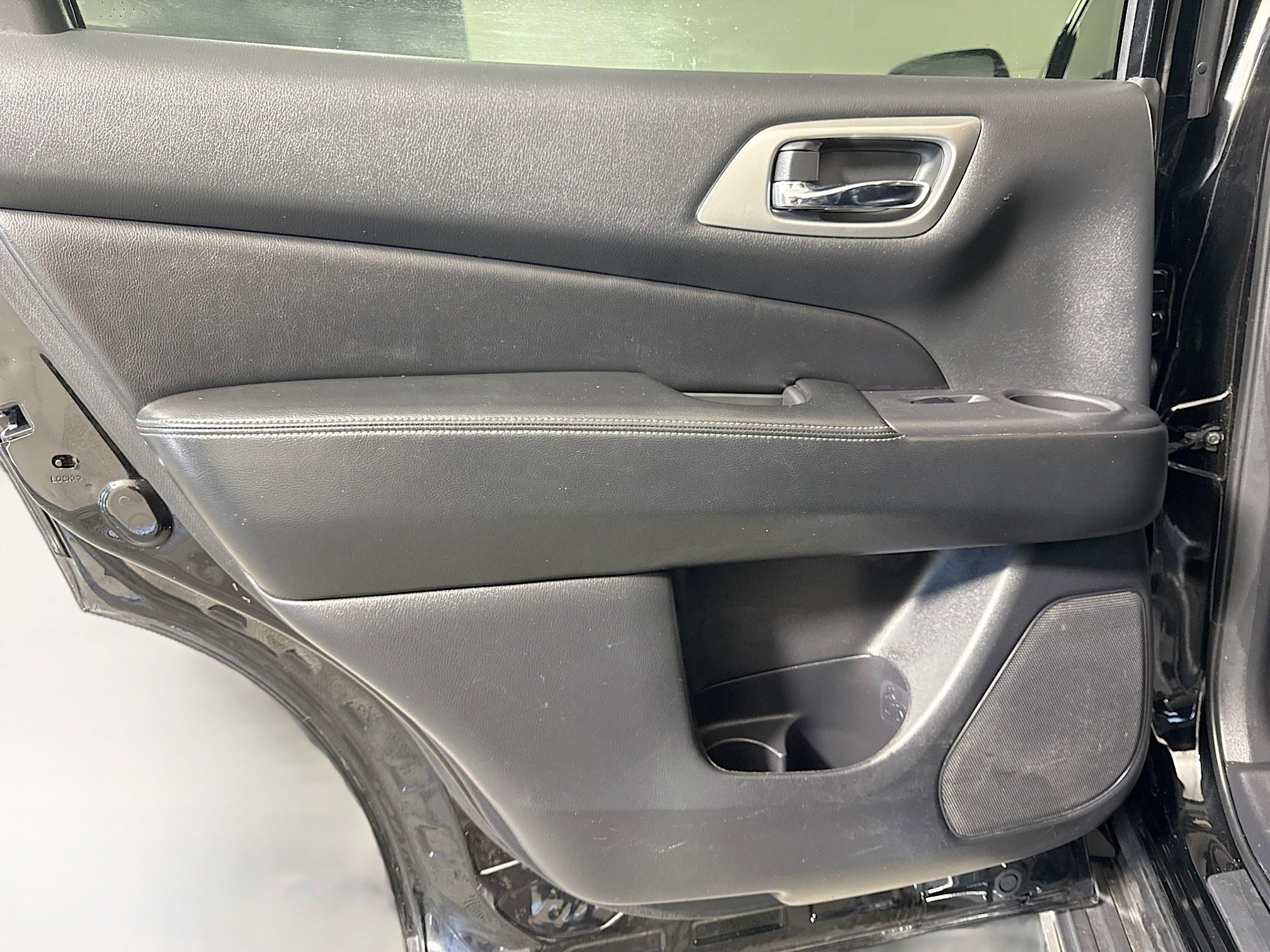 Used 2020 Nissan Pathfinder SL image 26